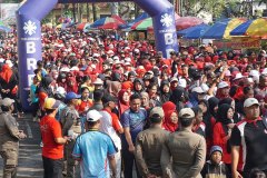 Jalan-Sehat-PGRI-Tulungagung-Dipadati-Peserta-dan-Masyarakat