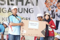 Peraih-salah-satu-TV-android-32-inch-perwakilan-dari-cabang-PGRI-Boyolangu