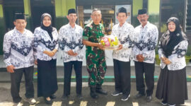 Pengurus Cabang PGRI Sumbergempol saat diterima Danramil 0807/07 Sumbergempol.